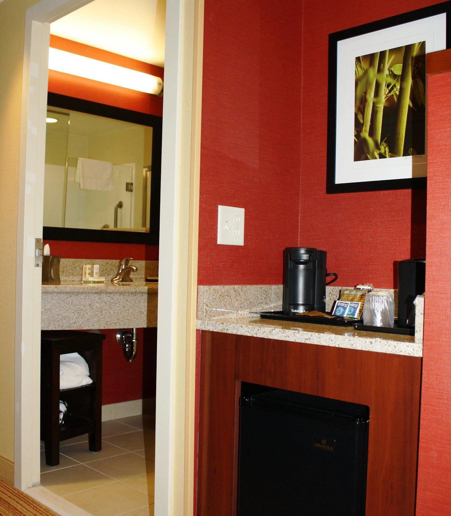 Courtyard By Marriott Hagerstown Hotel Buitenkant foto