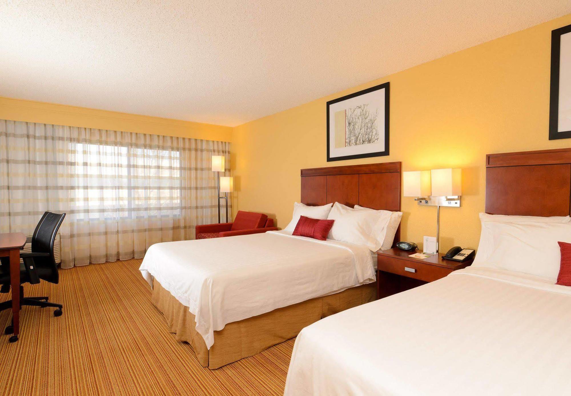 Courtyard By Marriott Hagerstown Hotel Buitenkant foto