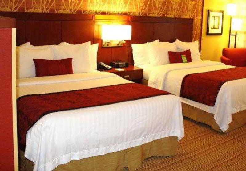 Courtyard By Marriott Hagerstown Hotel Buitenkant foto